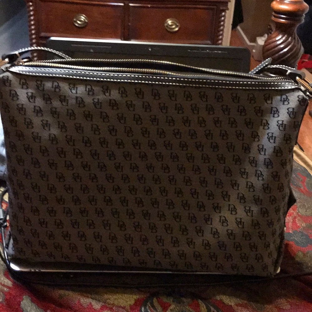 Handbag - Picture 2 of 4